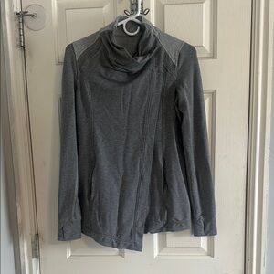NWOT Gray Lululemon wrap Women's Sweater